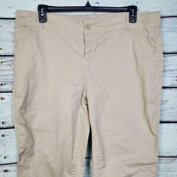 Maurices Khaki Cropped Pants Women’s Size 17/18 REG Stretch Cotton Twill - Picture 2 of 6